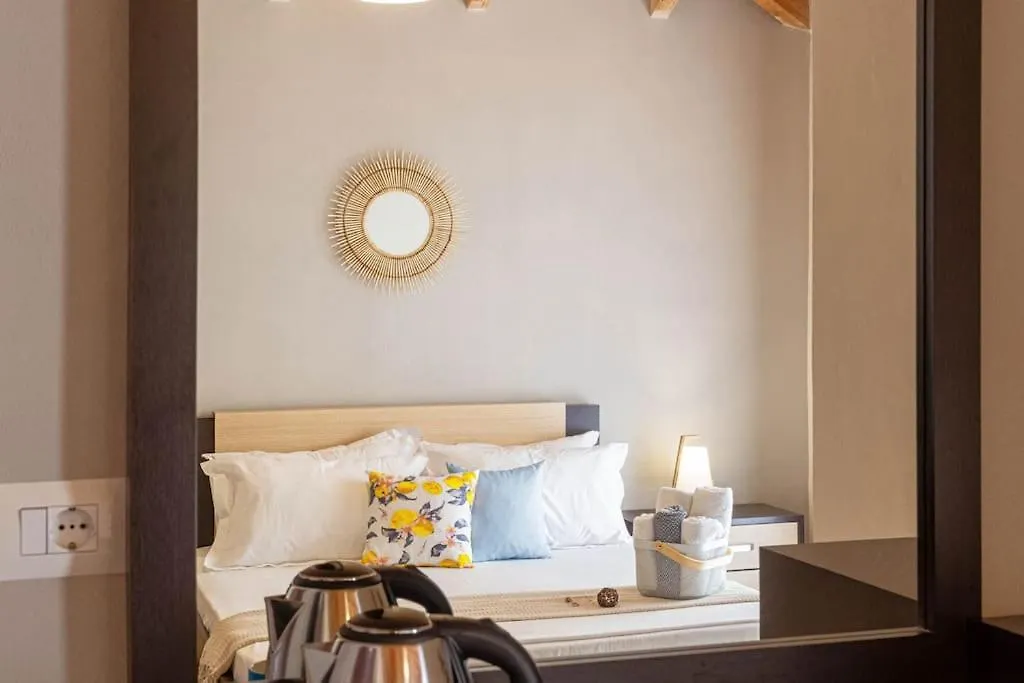 Potam'Sea Bliss 37- Beach Front, Sun Beds & Parking Himare Appartement