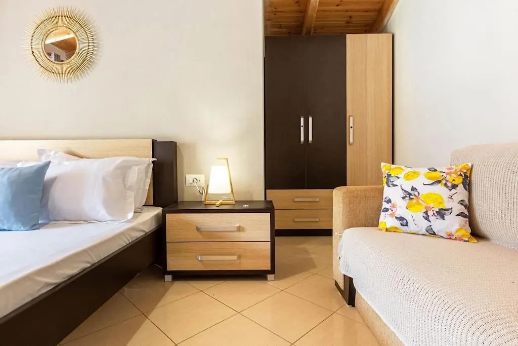 Appartement Potam'Sea Bliss 37- Beach Front, Sun Beds & Parking Himare