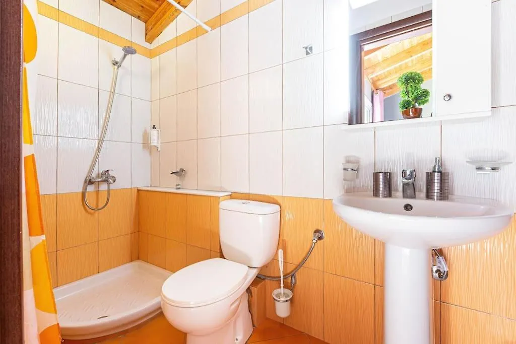 Potam'Sea Bliss 37- Beach Front, Sun Beds & Parking Himare 0*,  Albanië