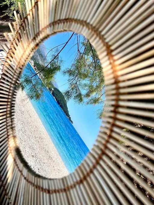 Potam'Sea Bliss 37- Beach Front, Sun Beds & Parking Himare 0*,